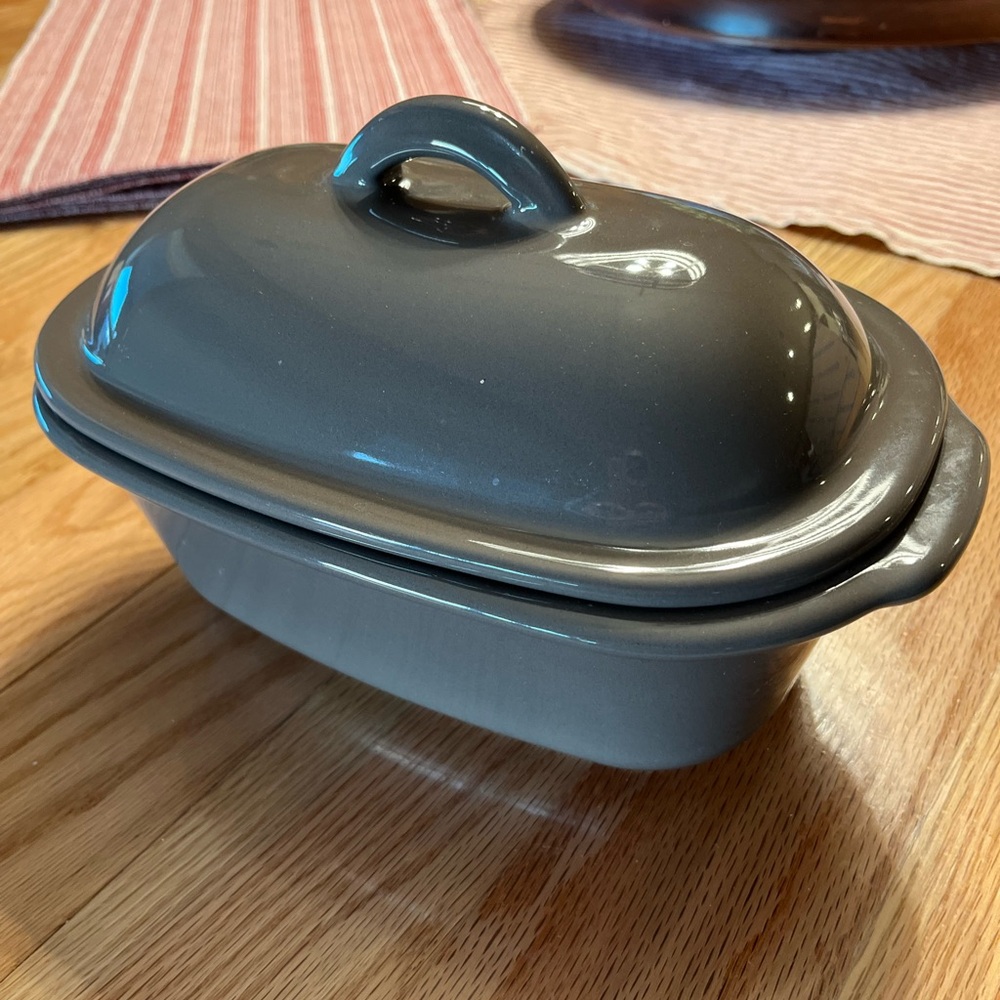 Pampered Chef 1.5 qt (6 cup) baking dish